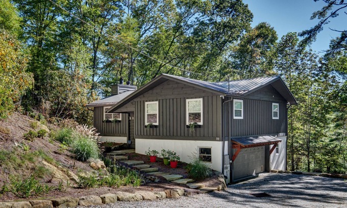 Highlands Hills House | Well Hello Dolly! - Beautifully renovated home