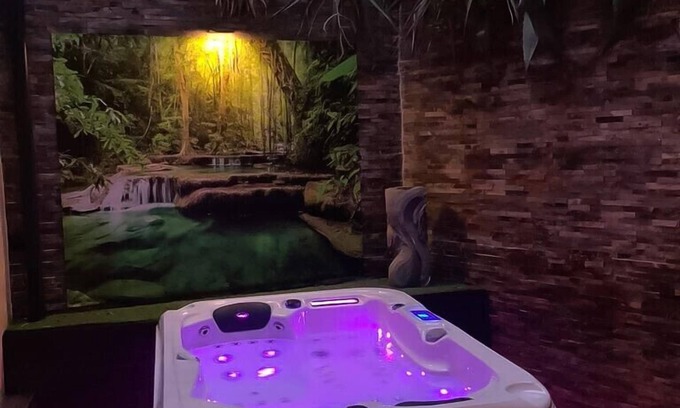 Bouleternere House | Wellness Retreat - Unique Village House in Bouleternère