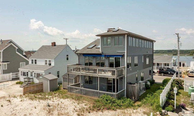 Wells Beach House | Wells Maine Oceanfront Beauty!