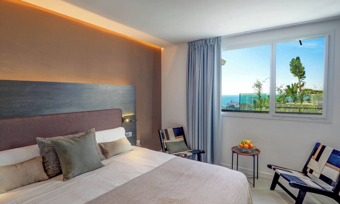 Sitges Apartment | Wengé Loft by Hello Homes Sitges