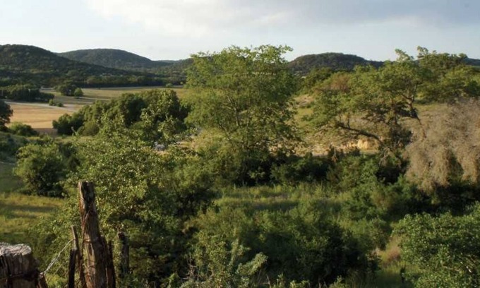 Bandera House | West 1077 Guest Ranch - Hackberry Room 7