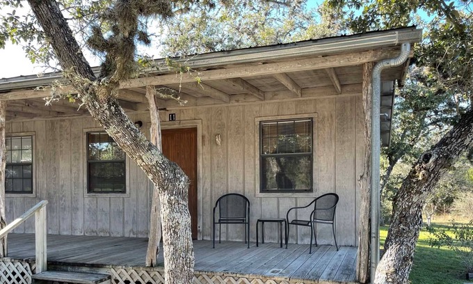 Bandera House | West 1077 Guest Ranch - Red Bud Room 11