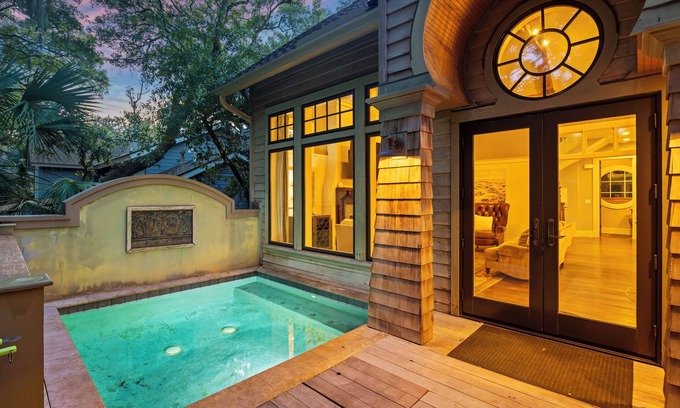 Kiawah Island House | West Beach Kiawah on Surfscoter! POOL, Close to Beach, Private Setting, Foosball, Luxury Home!