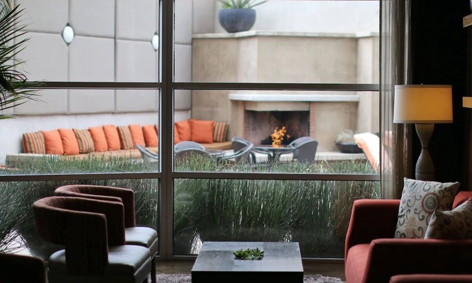 Los Angeles Hotel | West Coast Double Room at Hotel Angeleno w/Outdoor Pool, Iconic LA Skyline!