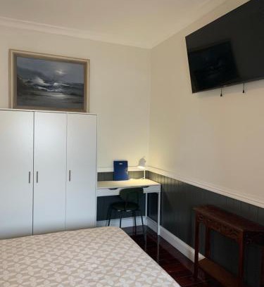 West End Apartment | West End Studio 2