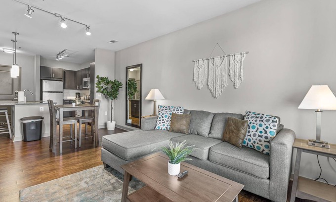 Downtown Decatur Apartment | West Home: New Apt in Decatur Square