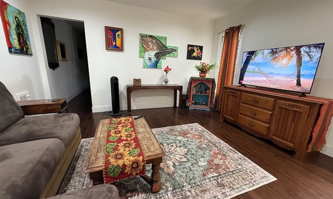 McManus Apartment | West Los Angeles - Spanish Gem