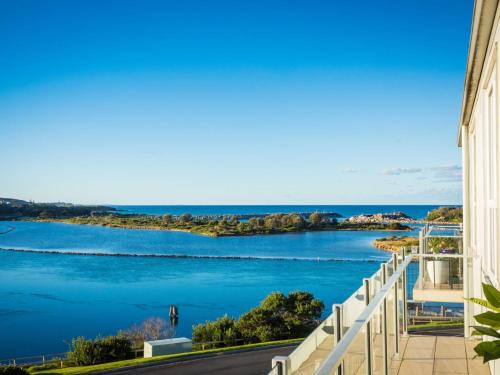 Narooma Apartment | Wharf Apartment Unit 11