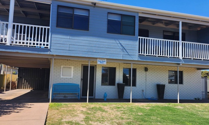 Jurien Bay House | What do you want from a holiday home. Short walk to the beach, shops, cafes and pubs?