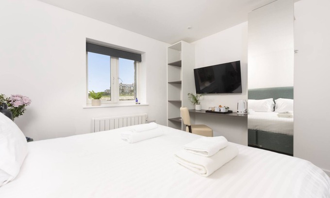 St Just Hotel | Wheal Cunning, B&B - a hotel room that sleeps 2 guests in 1 bedroom