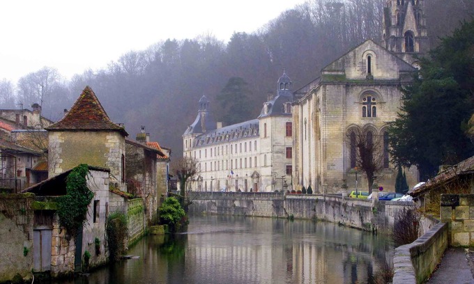 Champs-Romain House | Wheelchair-friendly mobile home in the Dordogne on a child-friendly campsite