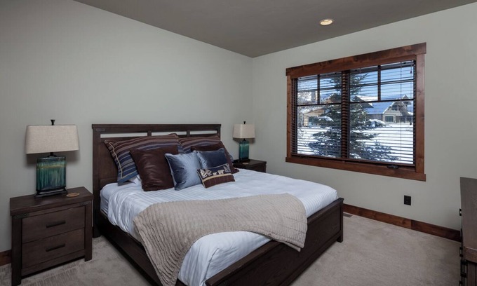 Whitefish Apartment | Where Comfort Meets Wilderness | Luxury Home Near Wetland Preserve