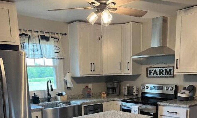 Manitou House | Whippoorwill Farmhouse Madisonville Ky