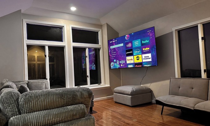 Easley House | Whispering Woods Hideaway ~ Large Home ~ 85 in TV