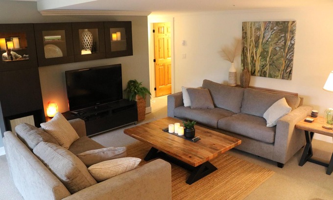 Village North House | Whistler Village executive 2BD/2.5BR walking distance to everything, hot tub