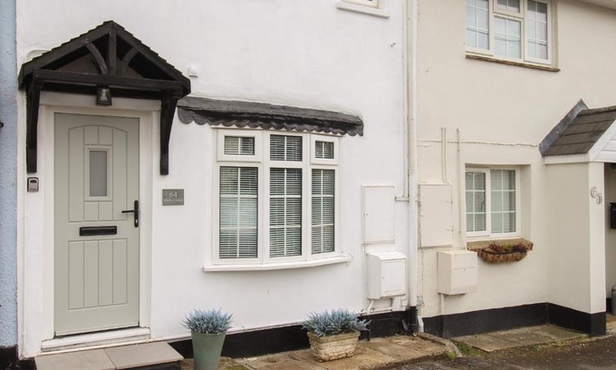 Bere Regis House | White Cottage