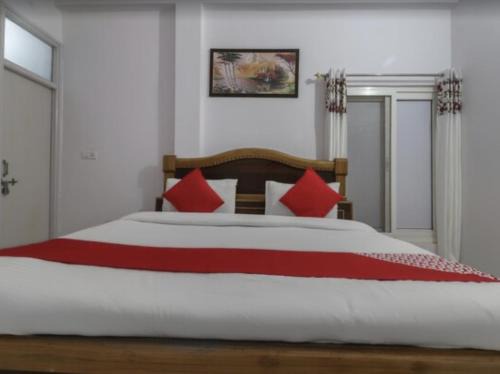 Gomti Nagar Apartment | White House RESIDENCY