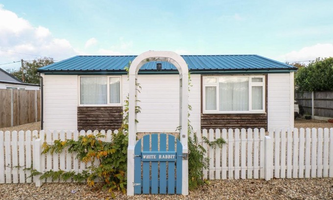 Irstead House | White Rabbit, Cross Lane