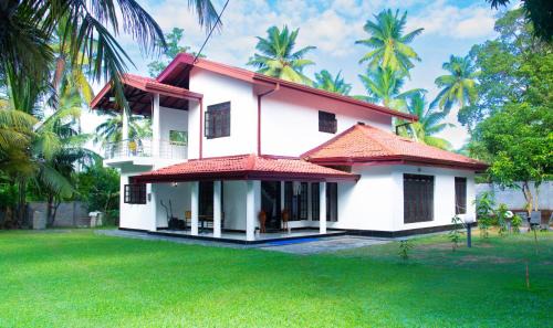 Ahungalla House | White Villa Kosgoda