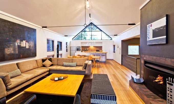 Eagle Bay House | Whitehaven Stylish Group Retreat with Ocean Views