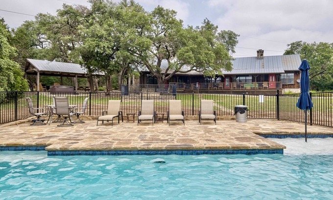 San Marcos House | Whitetail Oaks - Charming Farmhouse on 34 Private Acres w/Private Pool