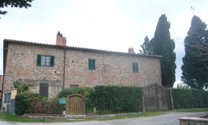 Certaldo Apartment | Whole house FARMHOUSE and single rooms, garden, whirlpool, pizza grill ovens