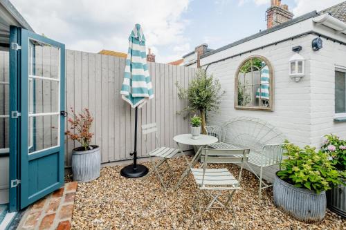 Aldeburgh House | Wigeon Cottage, Aldeburgh - Sleeps 4 - Adults only house
