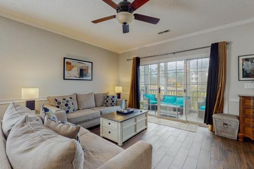 Central Myrtle Beach Apartment | Wild Iris 101