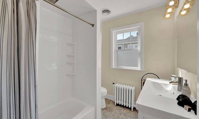 Cape May - Wildwood House | Wild Sandcastle - 5 bedroom - Sleeps 11-13 - Wildwood