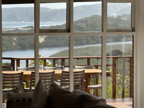 Wilderness House | Wilderness deckhouse. views!/sun/sea/river/kayaks