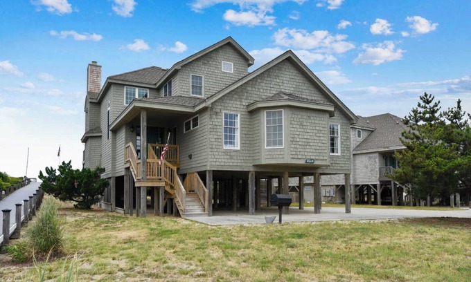 Duck House | Wildye, Ships Watch Community in Duck, NC