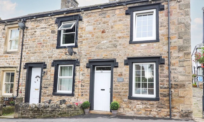Clitheroe Cottage | WILLIAM'S COTTAGE, family friendly in Waddington