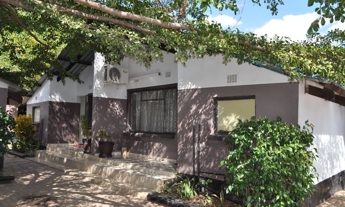 Livingstone Cabin | Willu Executive Lodge