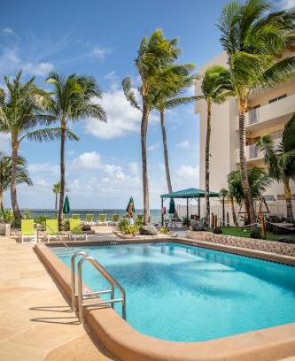 East Fort Lauderdale Resort | Windjammer Resort and Beach Club