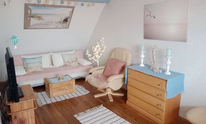 Westkapelle Apartment | Window view of the dunes! 10% weekly discount between September and December!