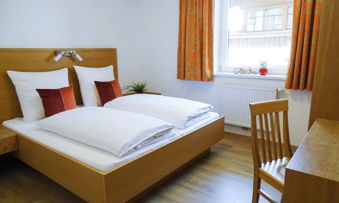 Mayrhofen Apartment | "Windschnur - Akelei 6" directly at the skiing areas Penken & Ahorn