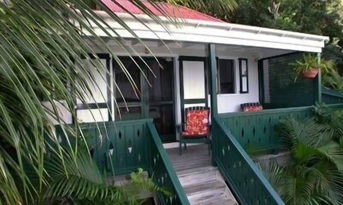 Estate Calabash Boom Cottage | Windwardside Cottage: Quaint, Quiet, romantic, Spa, Great Ocean View & gardens