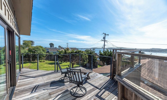 Old Town House | WindyHideaway~Radiant Beach Retreat! Coastal Family Fun in Bodega Bay! GmRm
