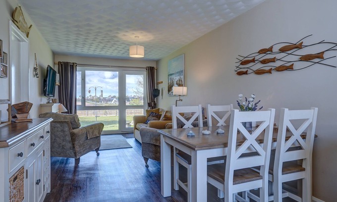 Winterton-on-Sea Apartment | Winnie | Winterton Cottages