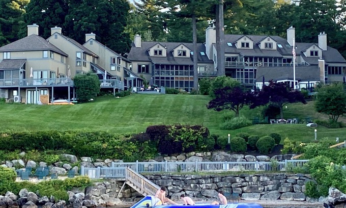 Gilford Condo | Winnipesaukee Condo Walk to Beach, Pool, Near Gunstock