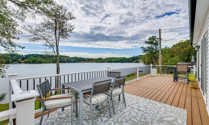 Thompson House | Winter on the Water: Warm & Cozy Thompson Retreat!