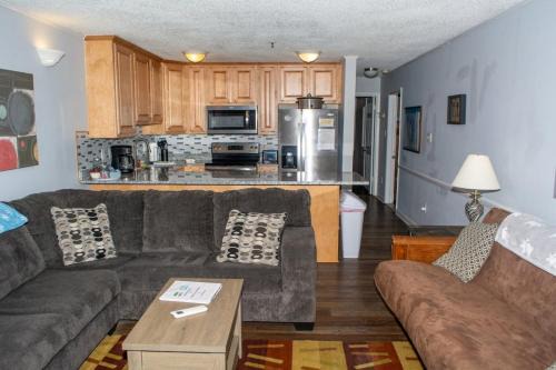 Ghent Apartment | Winterplace Condo Ski in Ski out E103
