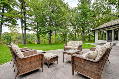 Mosinee House | Wisconsin River Gem 12 Mi to Granite Peak Ski Area