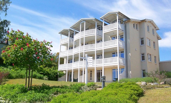 Gohren Apartment | With sea view and balcony, use of swimming pool and sauna - Sea view apartment 17