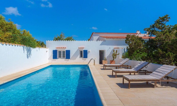 Formentera Villa | Wonderful private villa for 10 people with A/C, private pool, WIFI, TV and patio