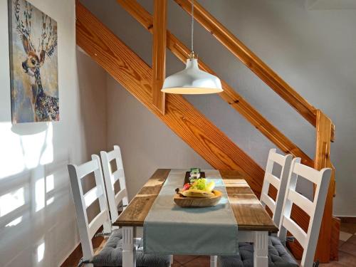 Dargun Apartment | Wohnung in Dargun mit Pool und Streichelzoo, cleaning included