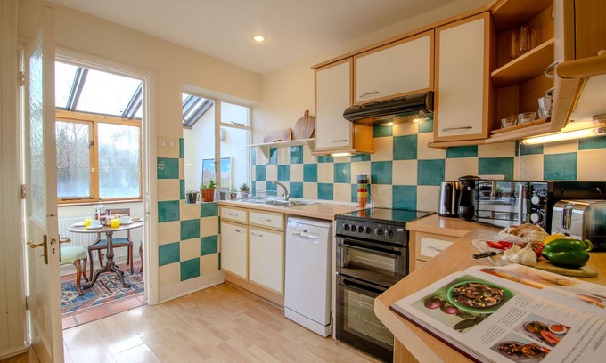 Oxford House | Wolsey House | Oxford Holiday Let | 3 Beds & Sleeps 5