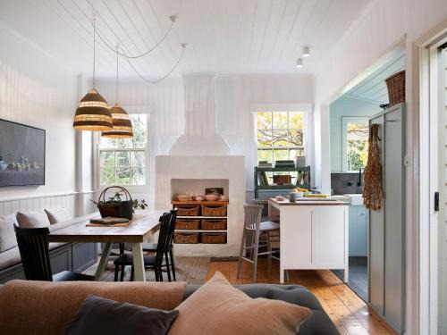 Daylesford House | Wombat Hill Cottage- central Daylesford retreat