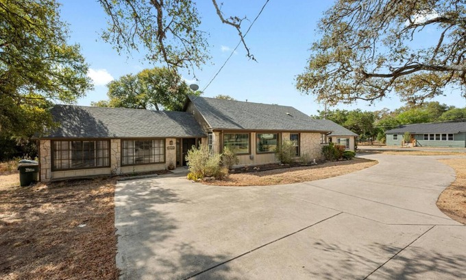Heritage House | Wonder World Retreat
