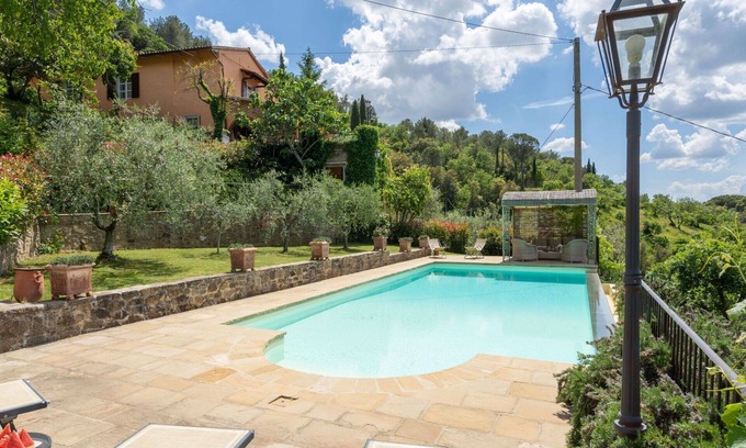 Castiglion Fiorentino House | Wonderful private villa for 6 guests with private pool, WIFI, TV, patio and pets allowed